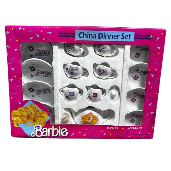 Vintage Barbie 16 pieces China Dinner Set Toys 1989 Pretend Play Porcelain - Picture 1 of 6